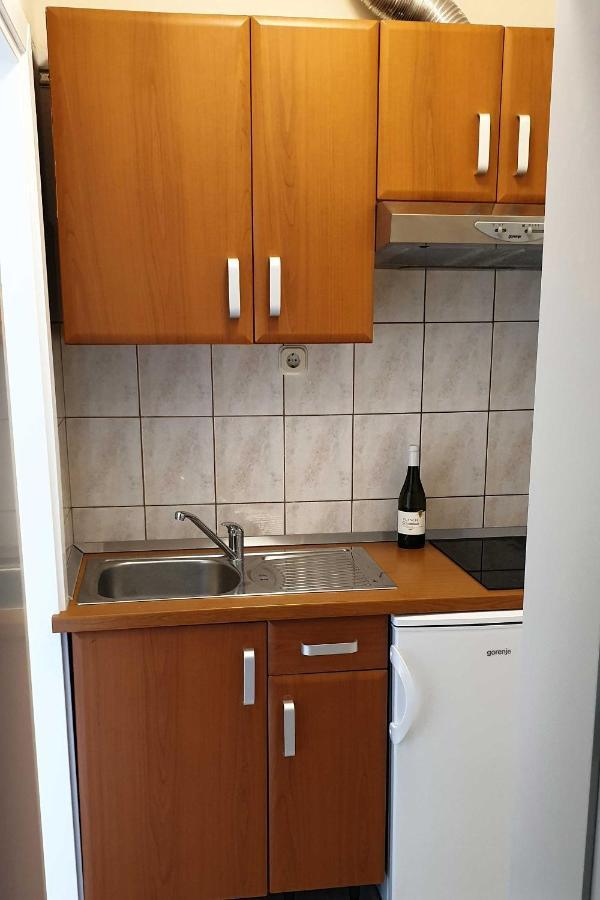 Apartments And Rooms With Parking Space Hvar - 15378 Хвар Екстериор снимка