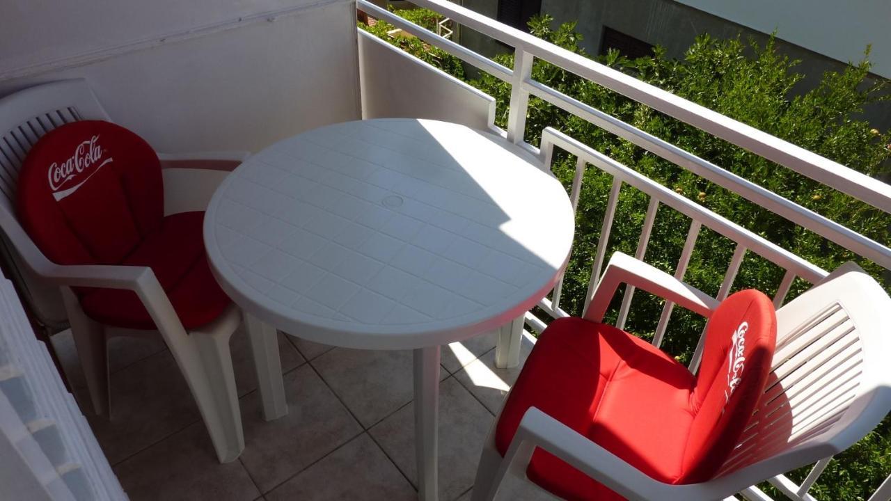 Apartments And Rooms With Parking Space Hvar - 15378 Хвар Екстериор снимка