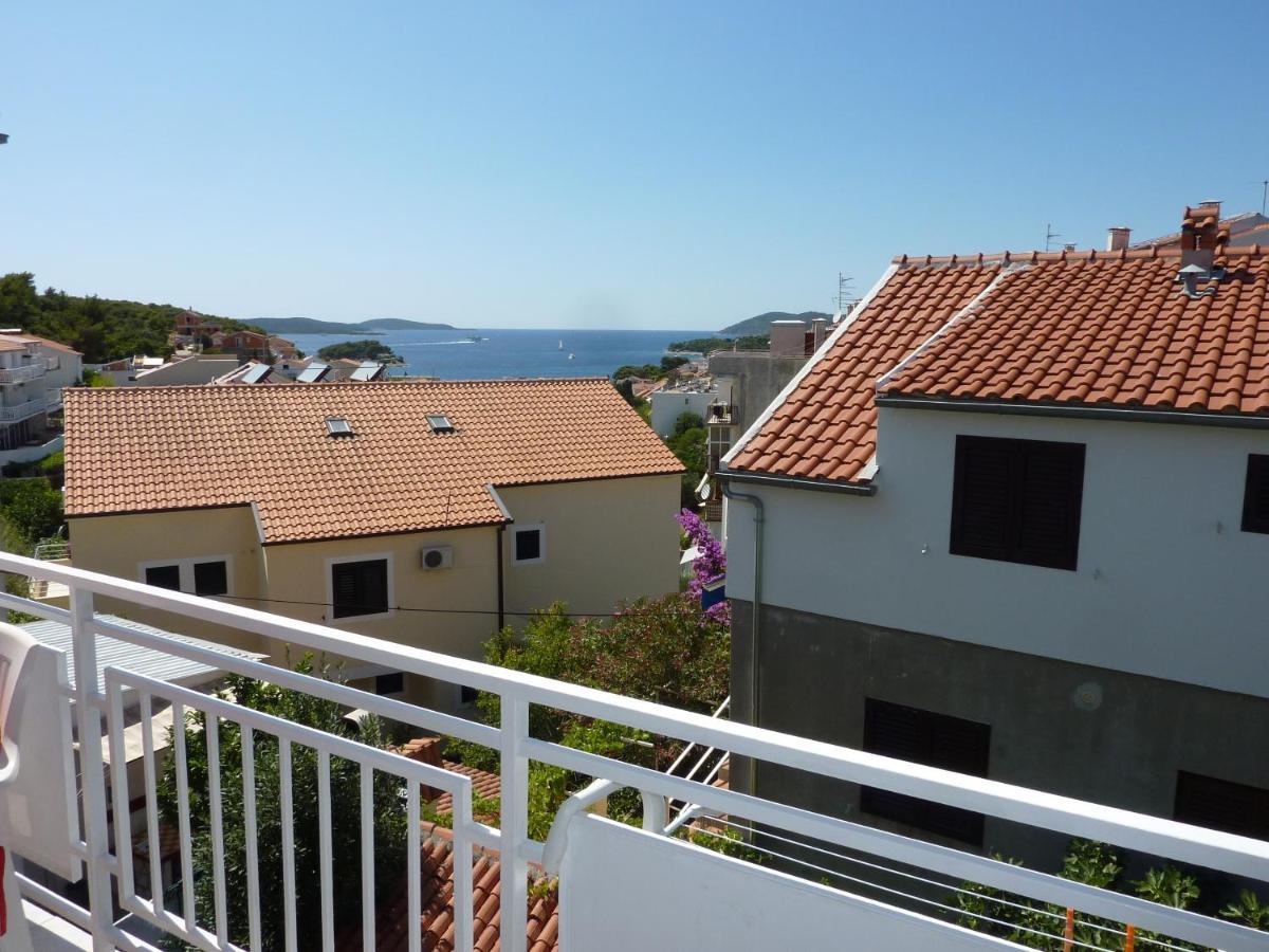 Apartments And Rooms With Parking Space Hvar - 15378 Хвар Екстериор снимка