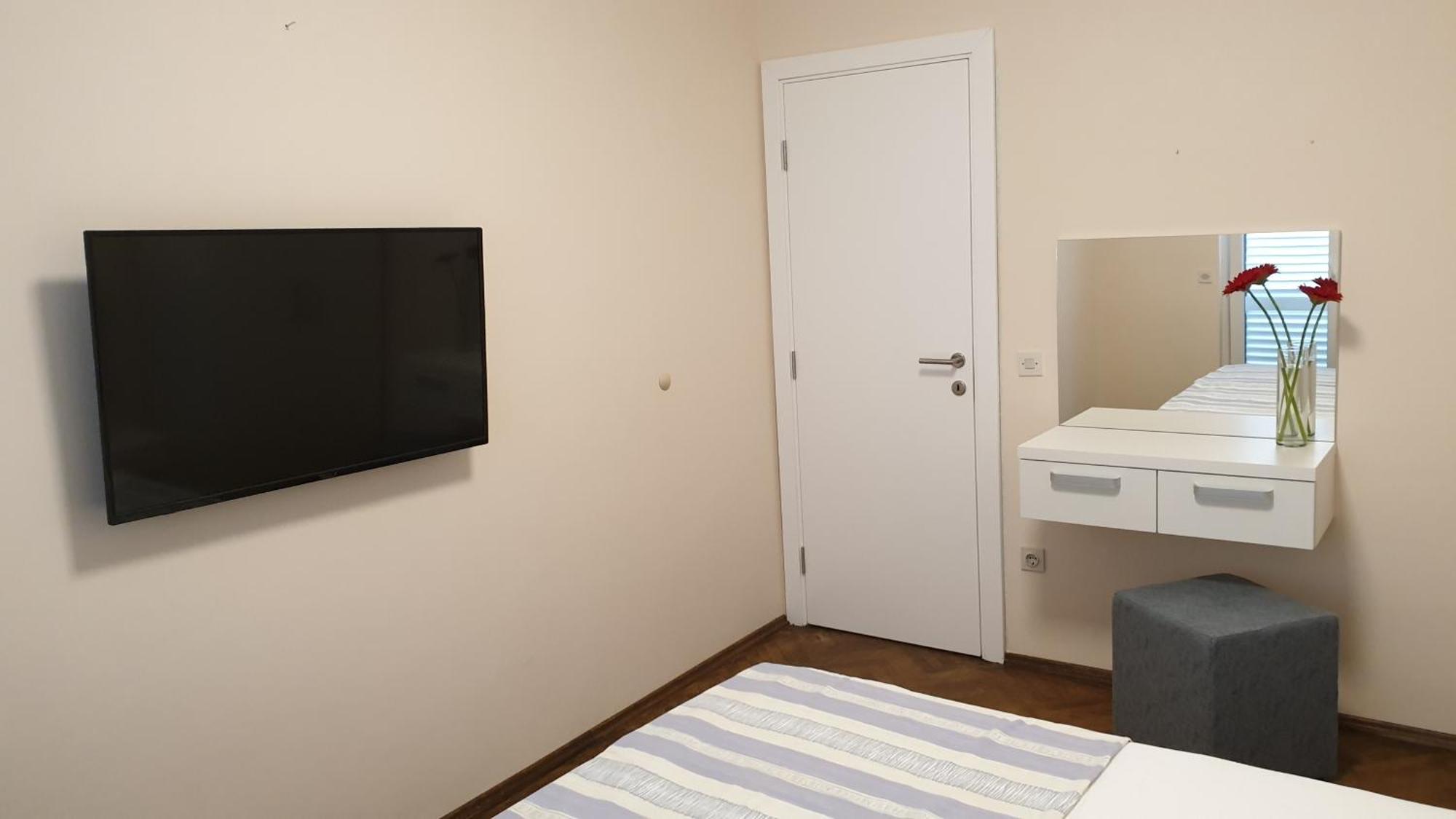 Apartments And Rooms With Parking Space Hvar - 15378 Хвар Стая снимка