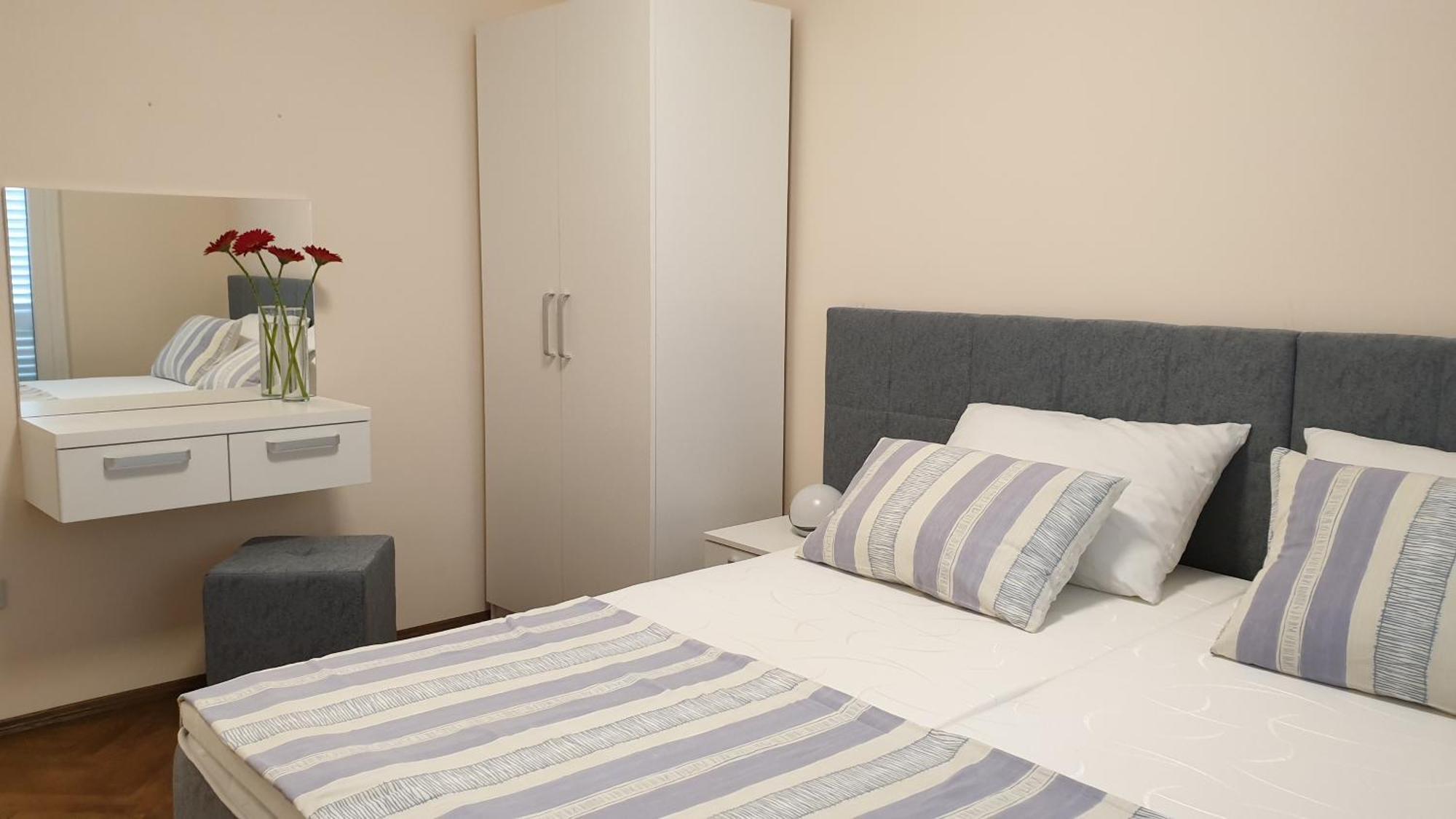 Apartments And Rooms With Parking Space Hvar - 15378 Хвар Стая снимка
