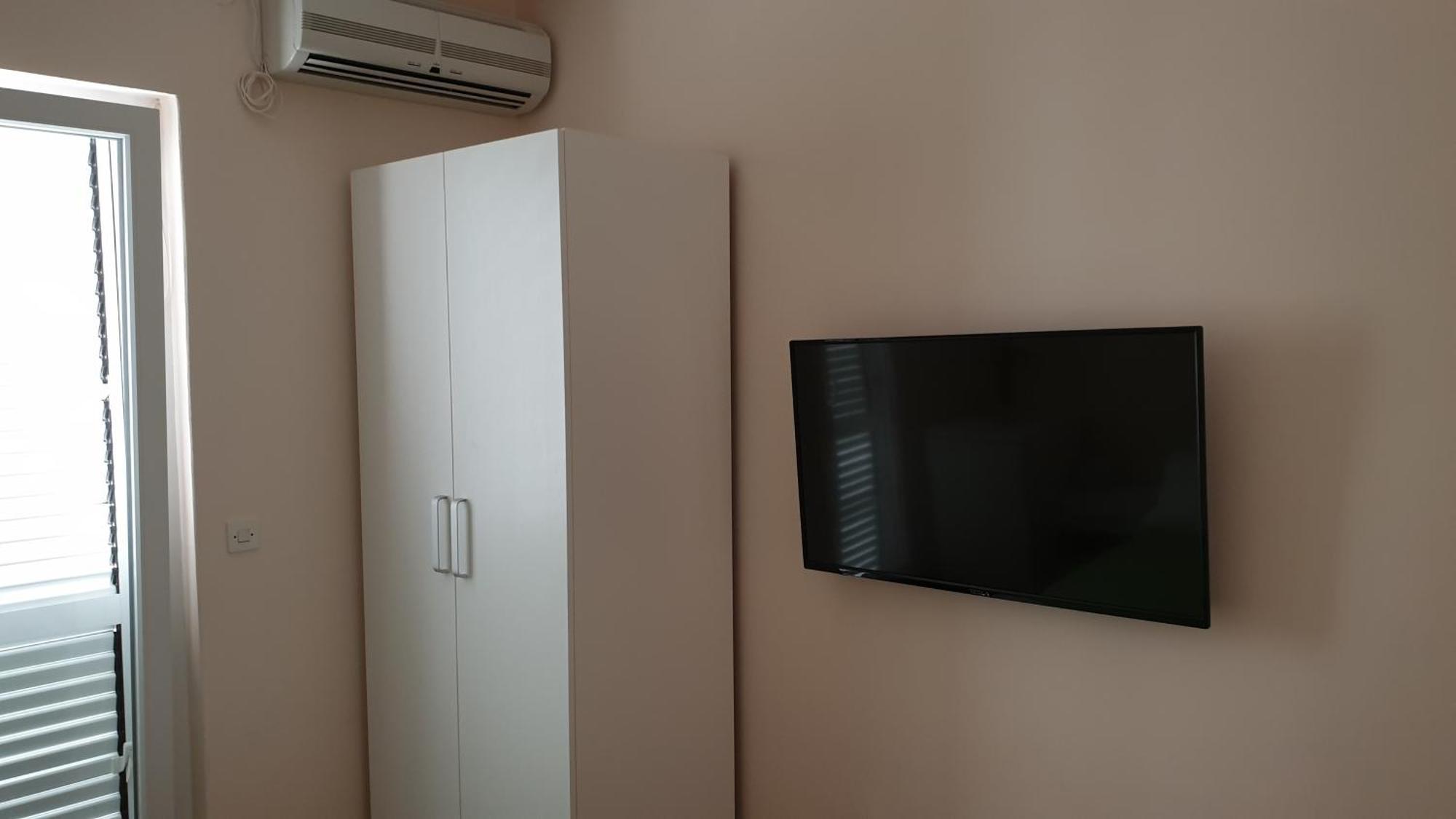 Apartments And Rooms With Parking Space Hvar - 15378 Хвар Стая снимка